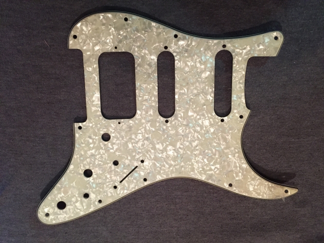 BRAND NEW Pearl Cream 3 ply HSS Scratchplate/Pickguard with Protective Film and Silver Conductive