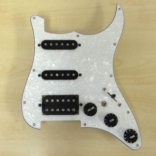 Fully Loaded Fender HM Strat Original Pickups from the late 80s - Fender Licenced DiMarzio