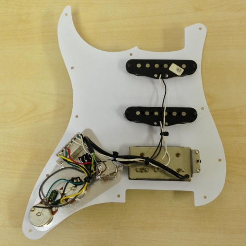 Fully Loaded Fender HM Strat Original Pickups from the late 80s - Fender Licenced DiMarzio